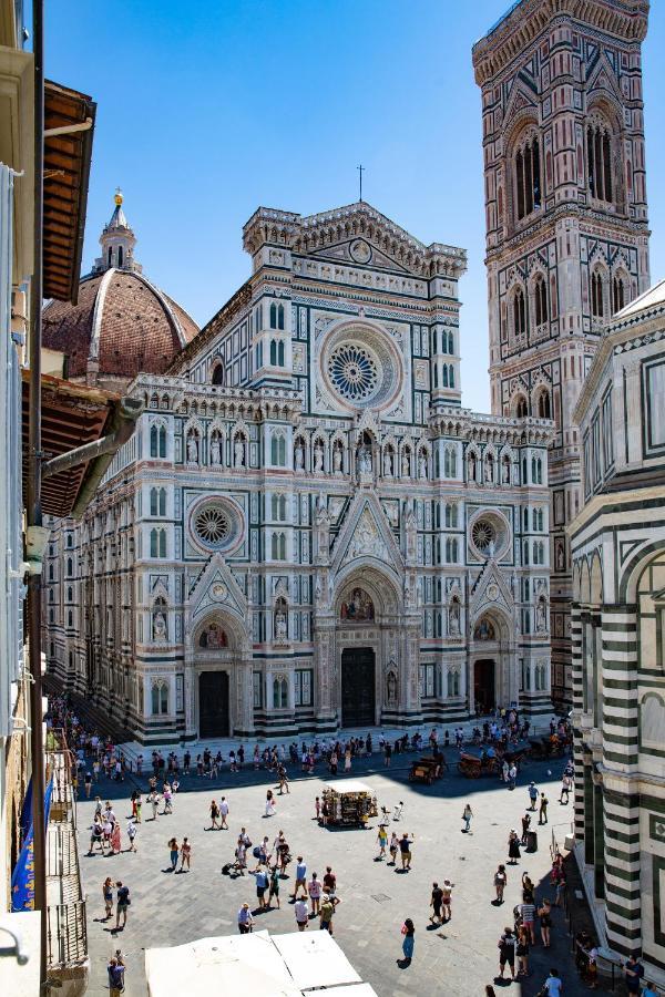 Unique Gem In Piazza Duomo Apartman Firenze Kültér fotó