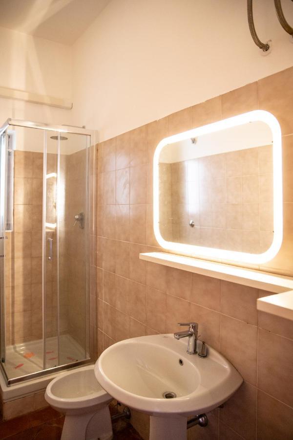 Unique Gem In Piazza Duomo Apartman Firenze Kültér fotó